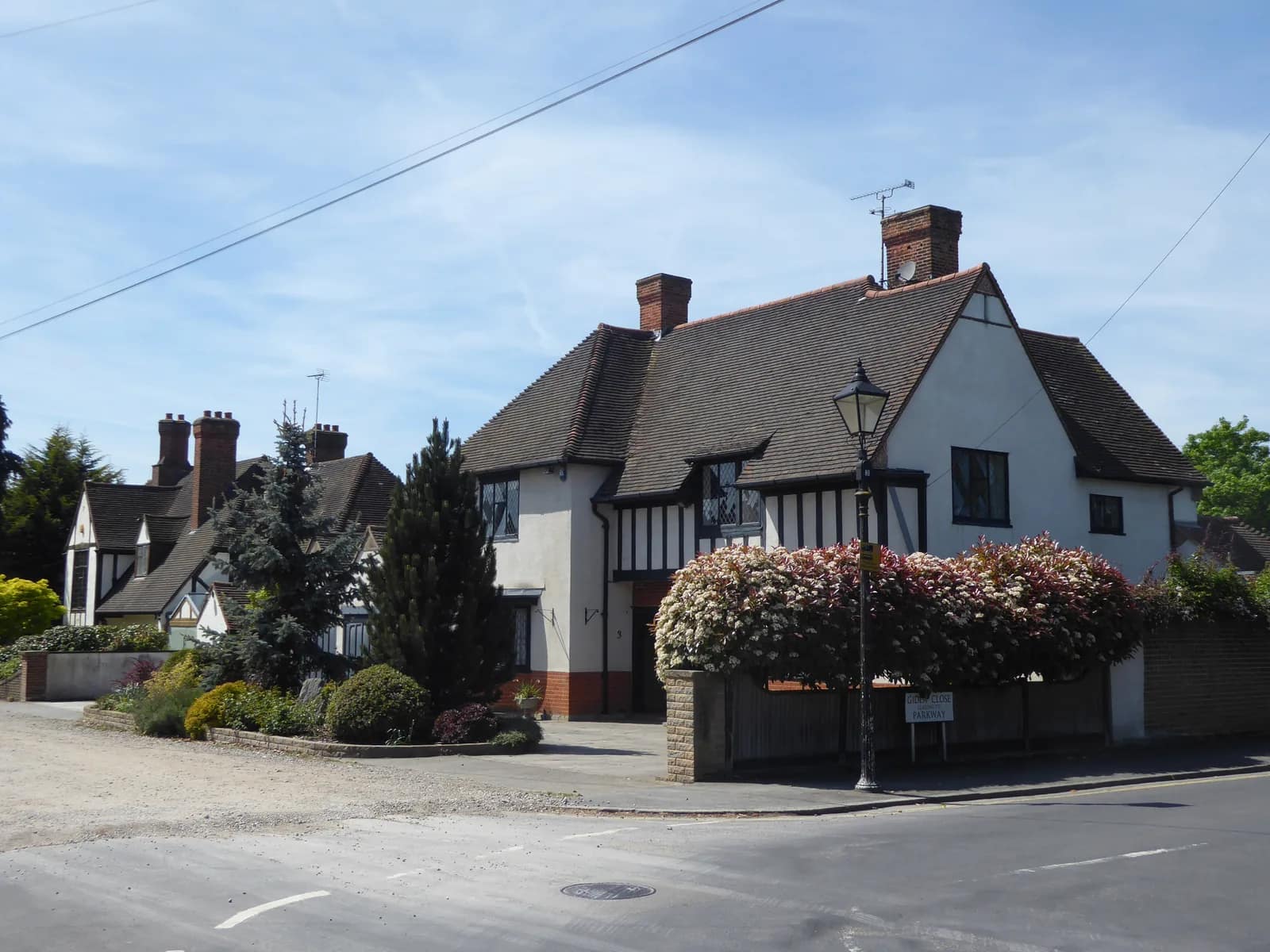 Arts and Crafts style houses in Gidea Close, in the Gidea Park Conservation Area, Romford