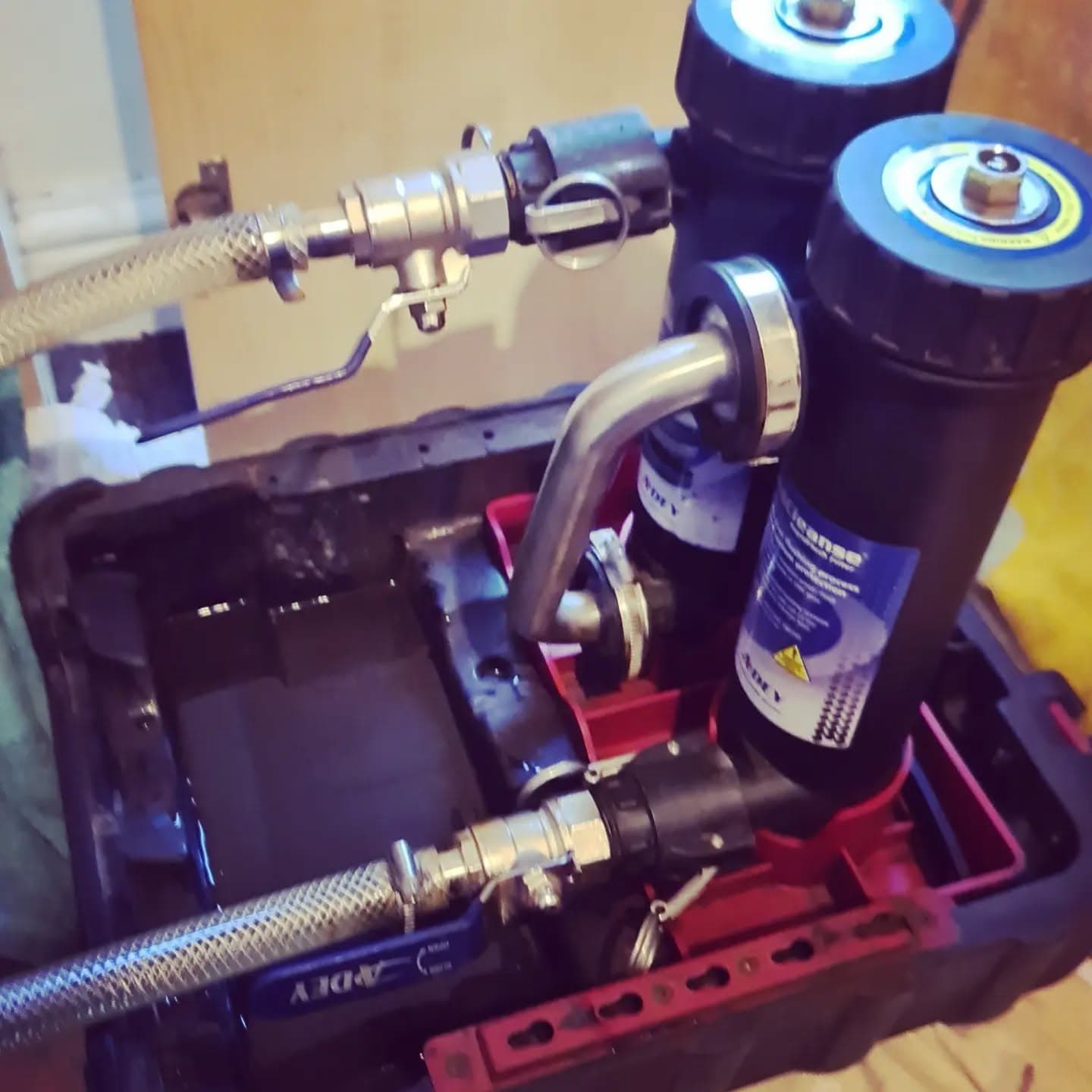 Central heating flush — Emir Handyman